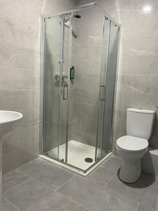 Madison House Apart otel Galway Dış mekan fotoğraf